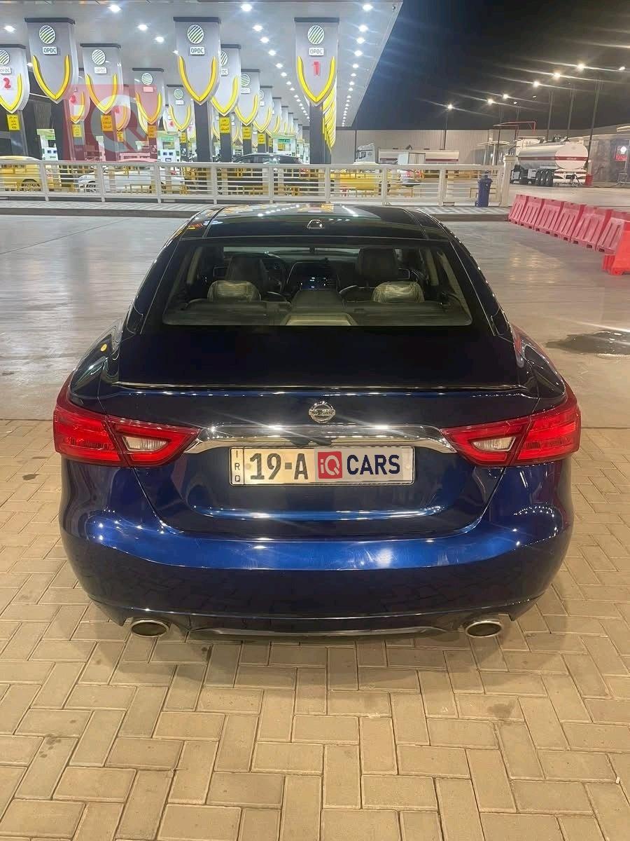 نيسان ماكسيما